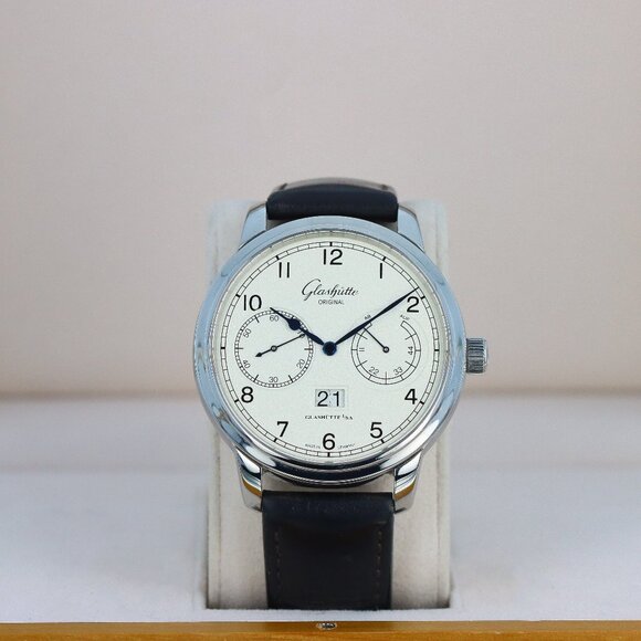 Glashutte Original Senator Observer 44mm, Silver Grain Lacquered - SS on Strap